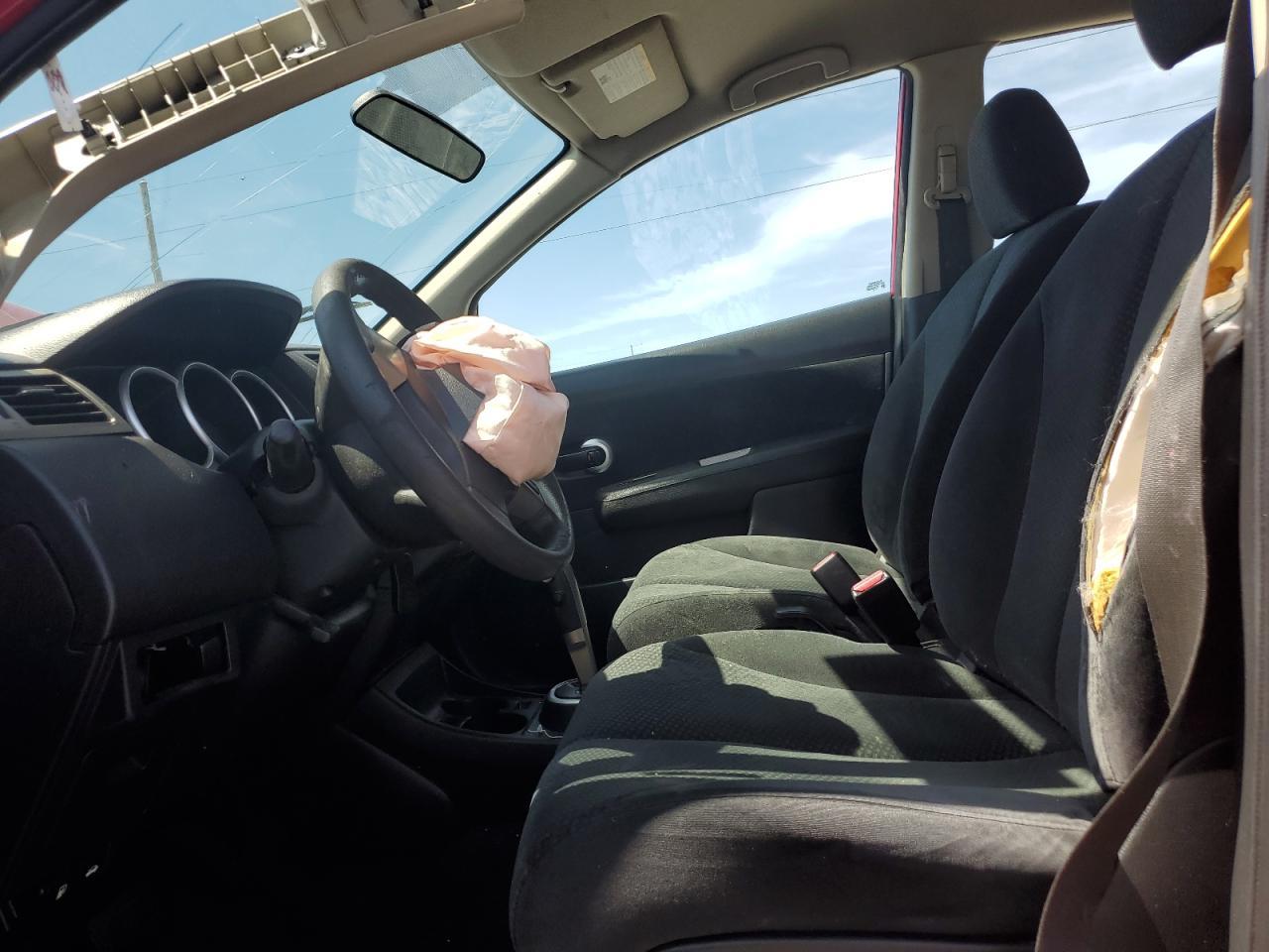 2011 NISSAN VERSA