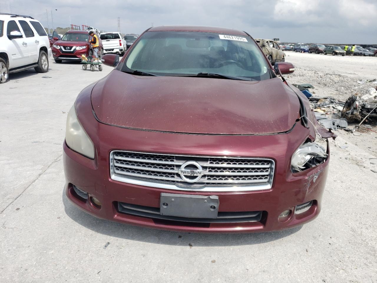 2010 NISSAN Maxima