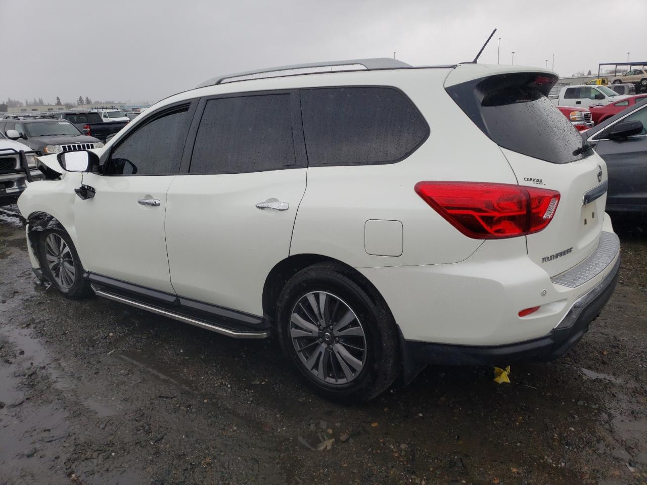 2017 NISSAN PATHFINDER