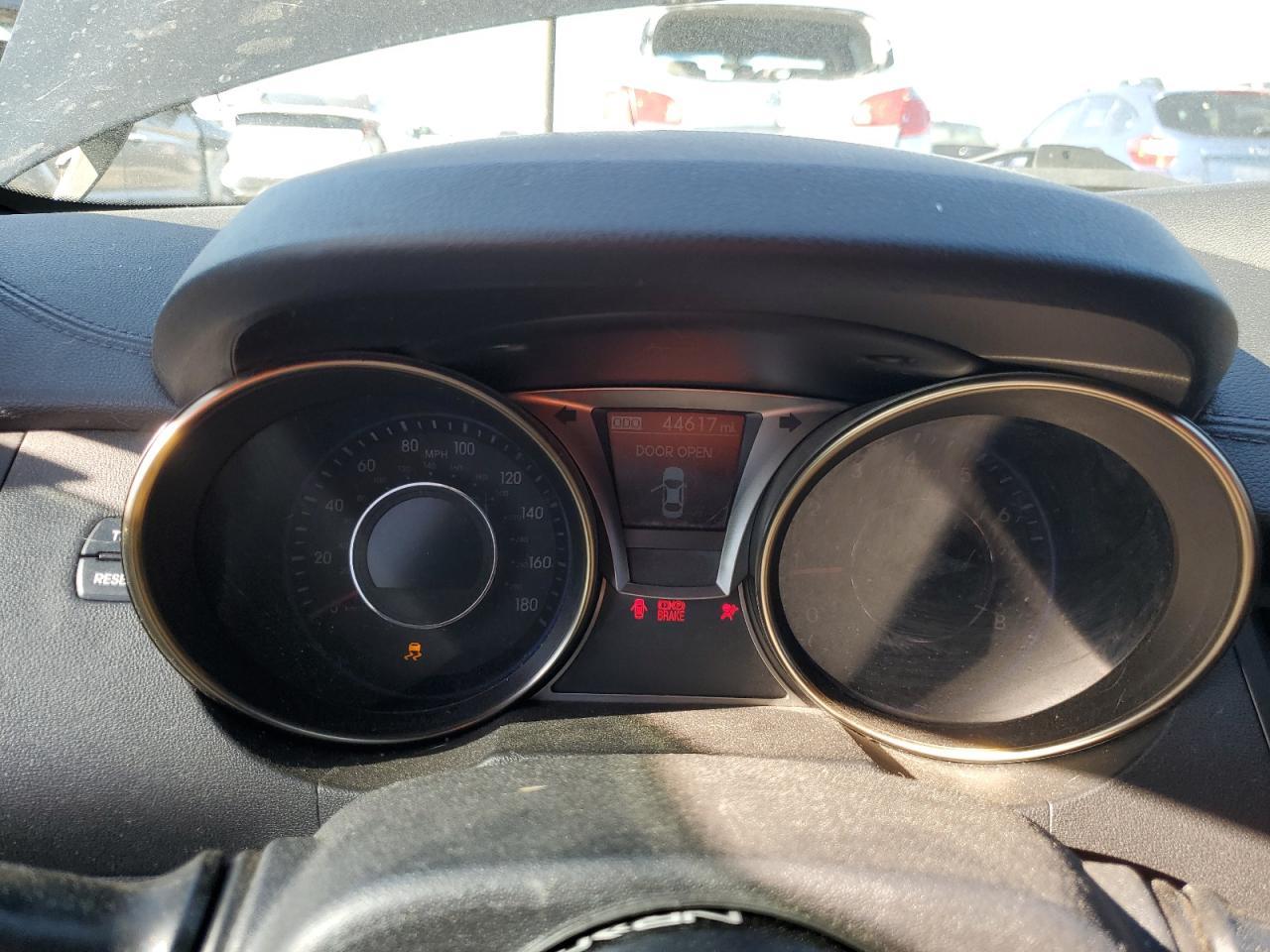 2016 HYUNDAI GENESIS