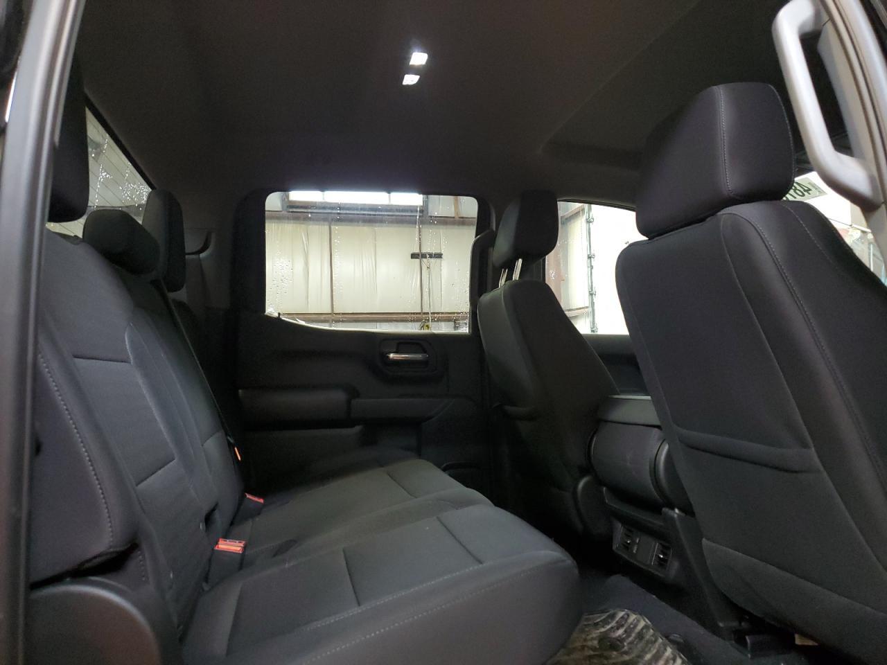 2025 CHEVROLET Silverado