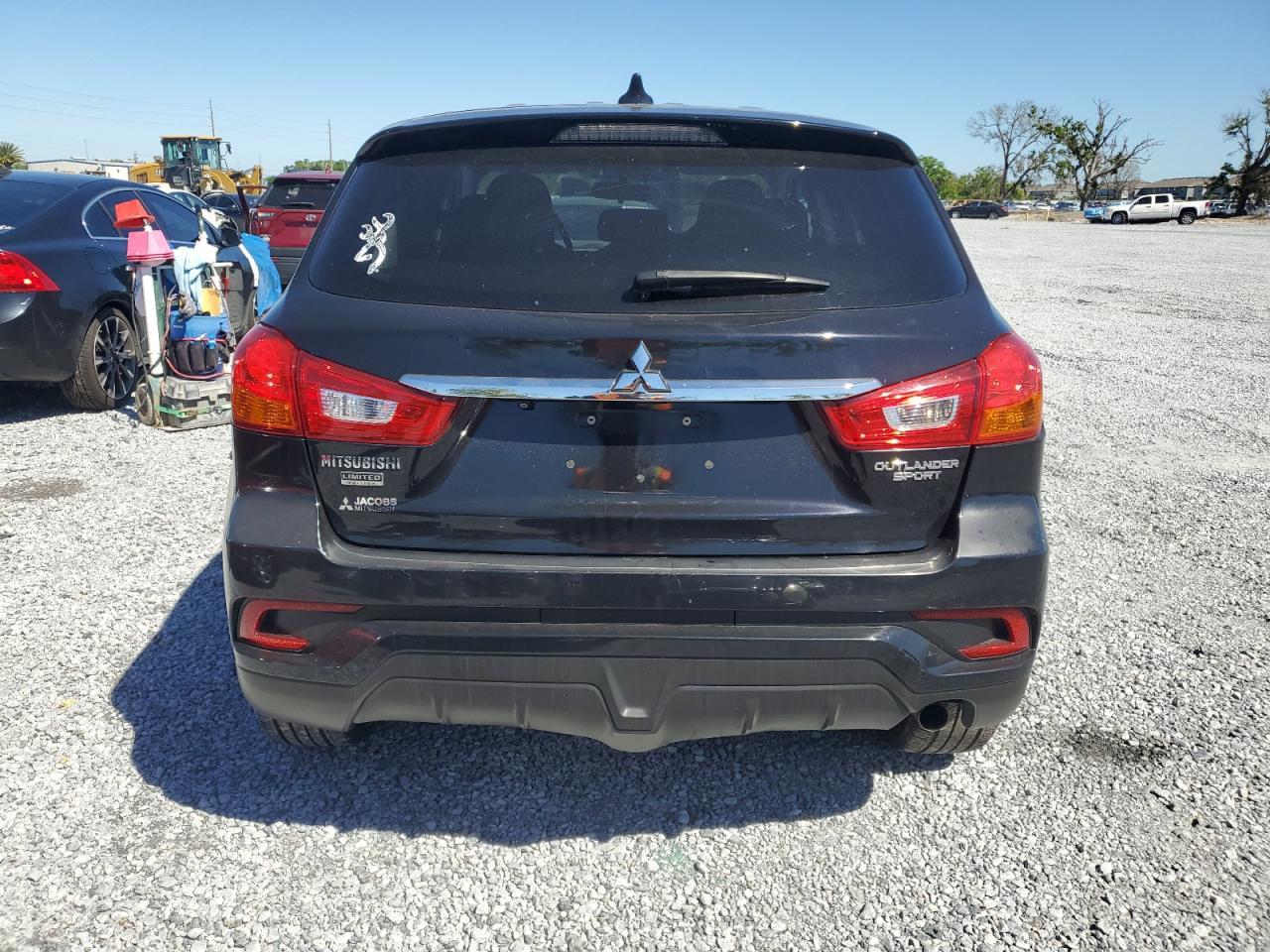 2018 MITSUBISHI outlander