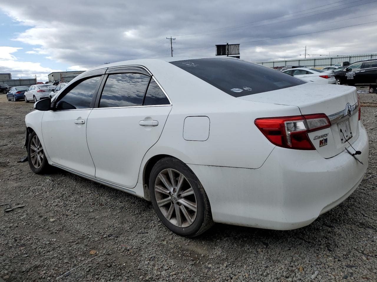 2014 TOYOTA CAMRY