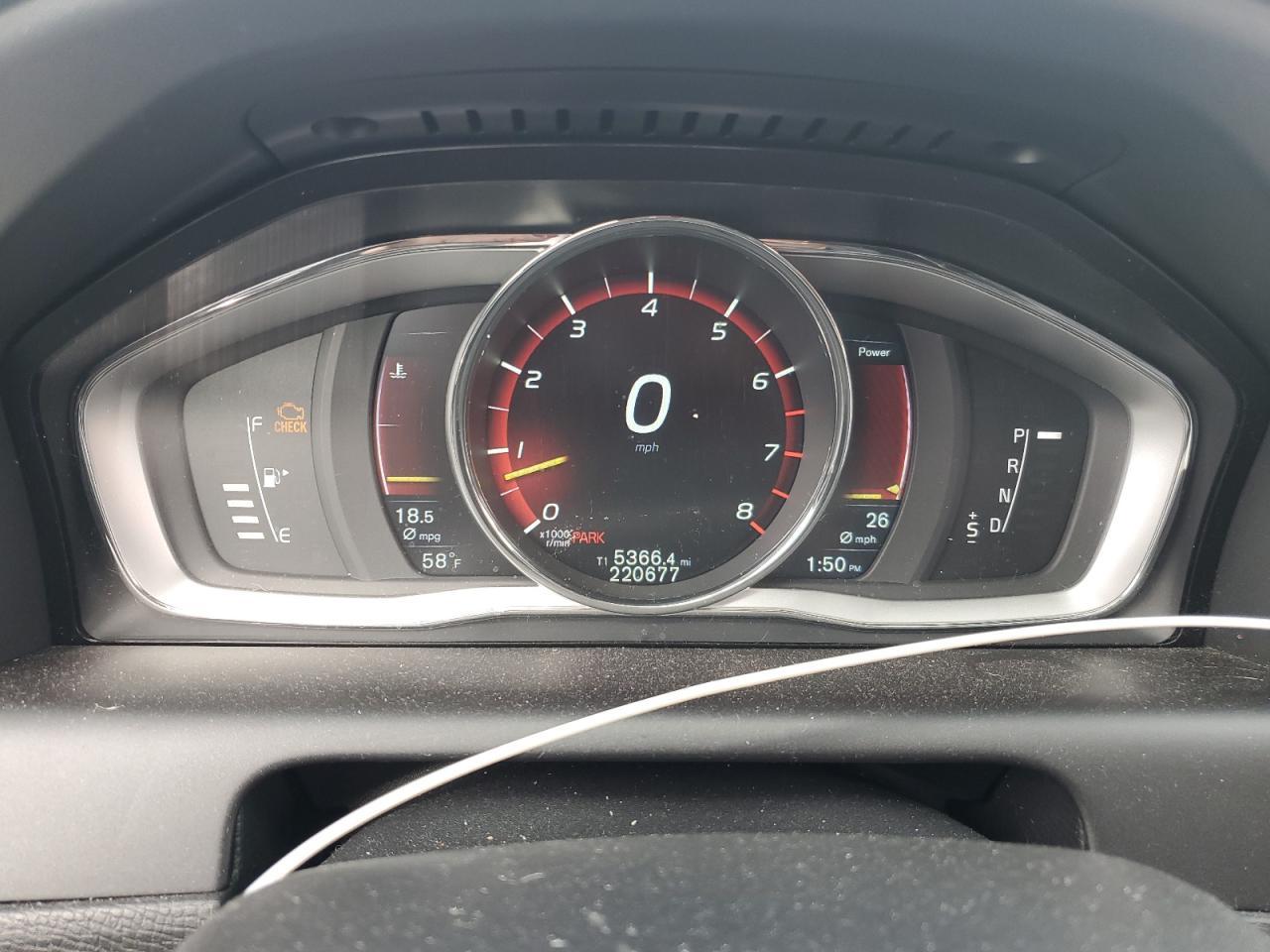 2015 VOLVO XC60