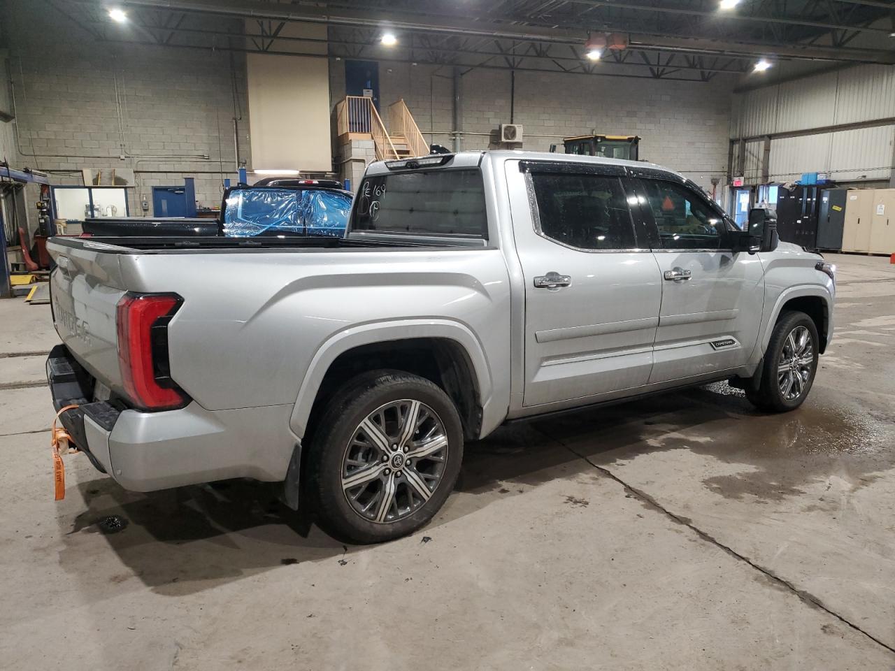 2022 TOYOTA TUNDRA