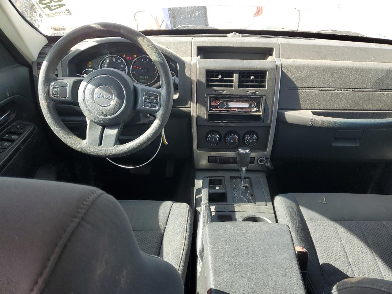 2011 JEEP Liberty