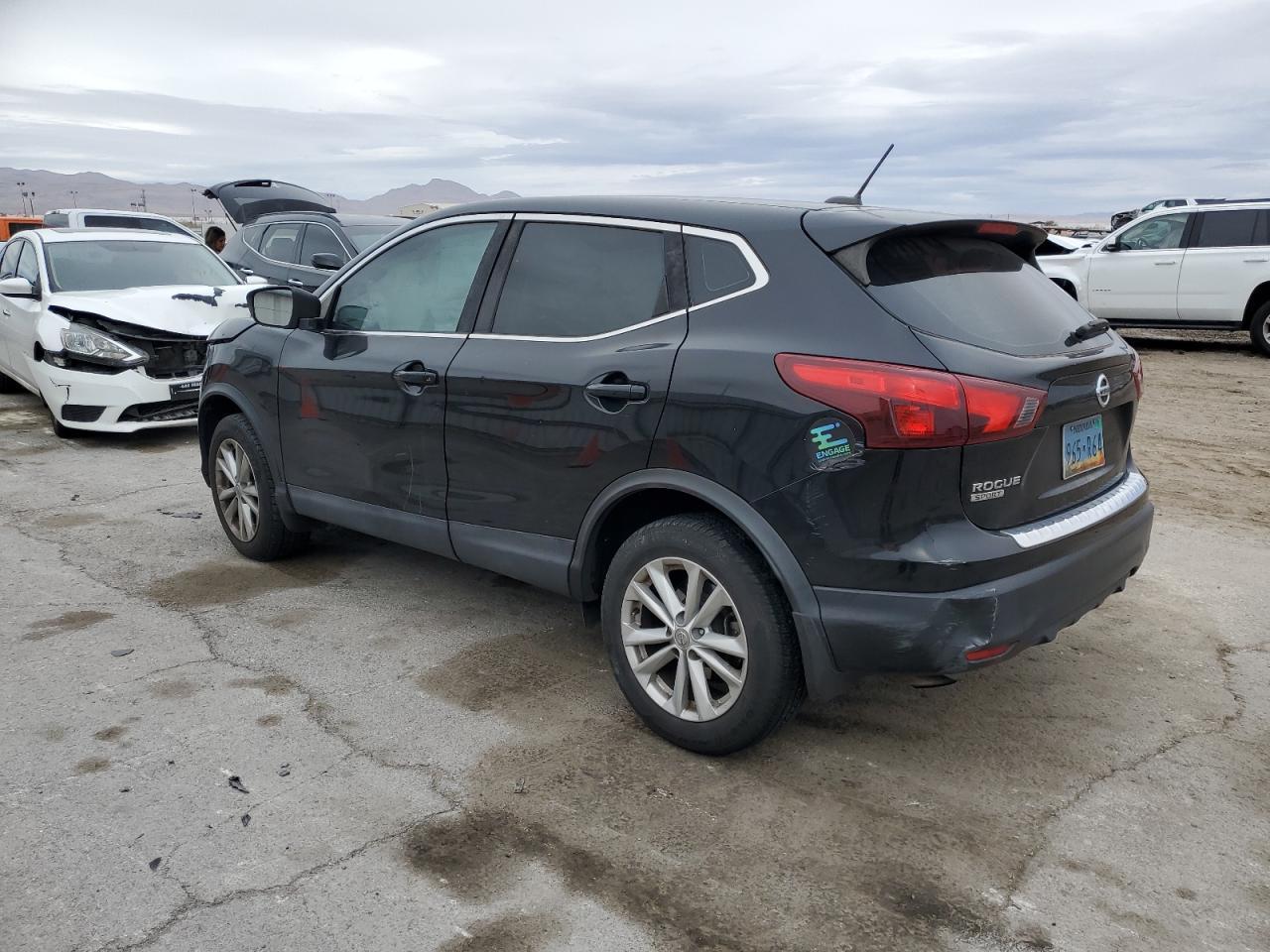 2017 NISSAN ROGUE