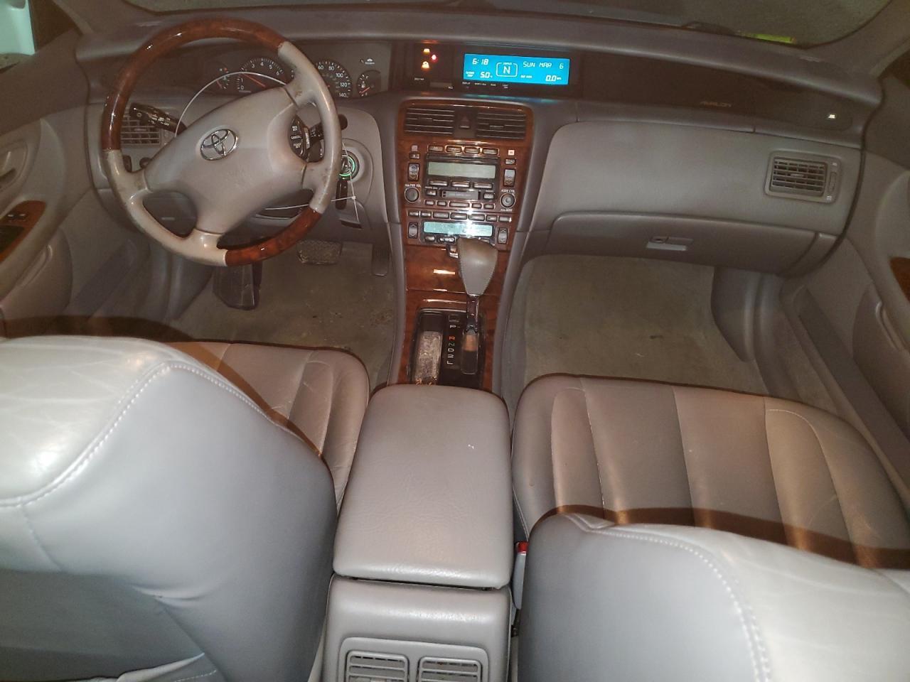2003 TOYOTA Avalon