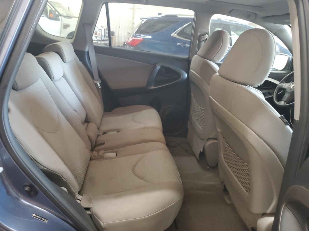 2011 TOYOTA RAV4