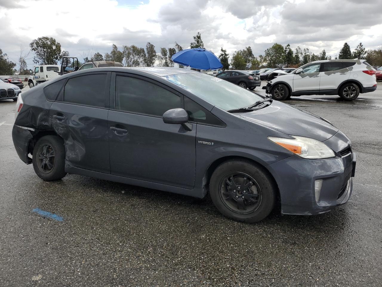 2015 TOYOTA PRIUS