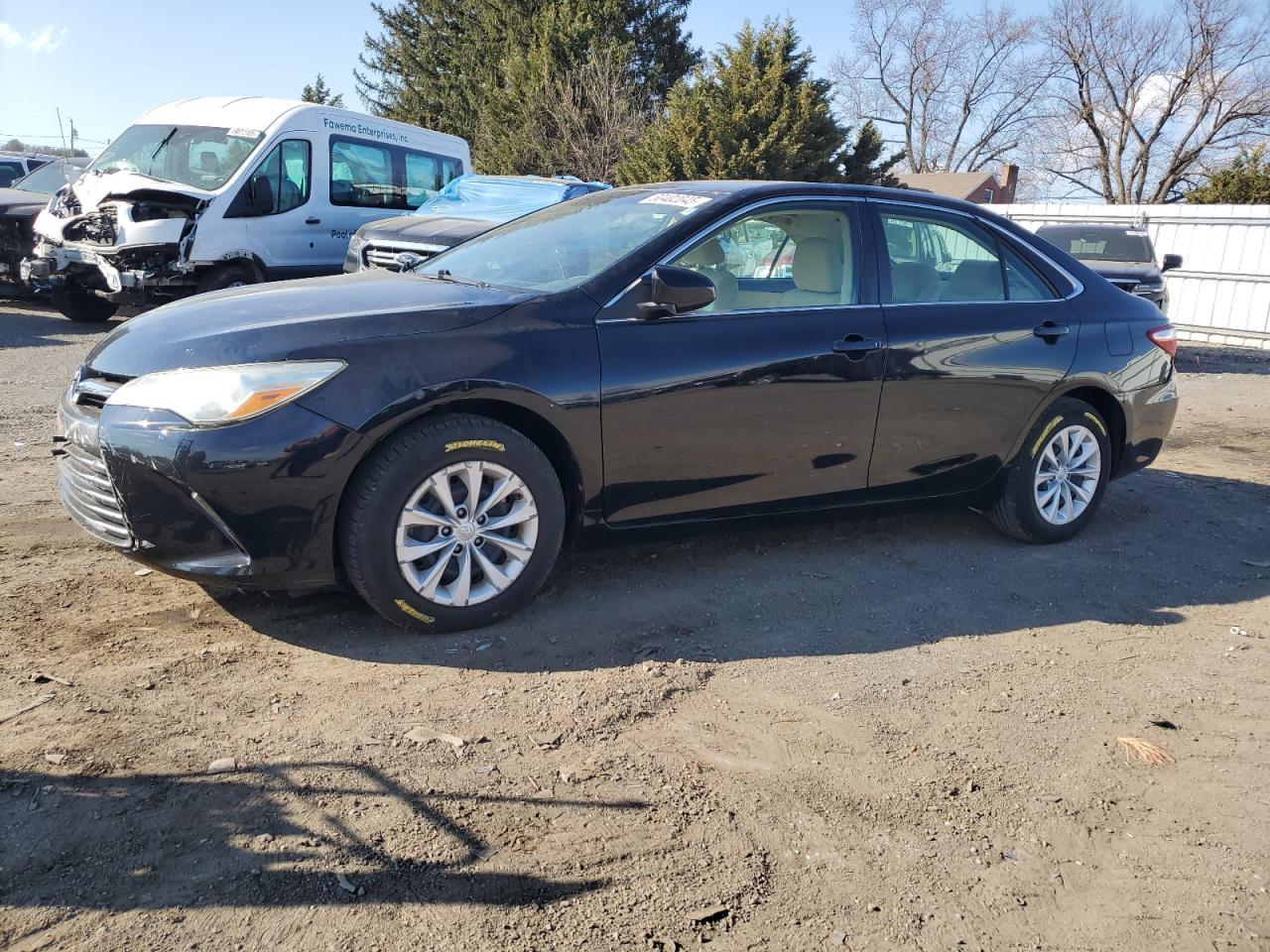 2015 TOYOTA CAMRY