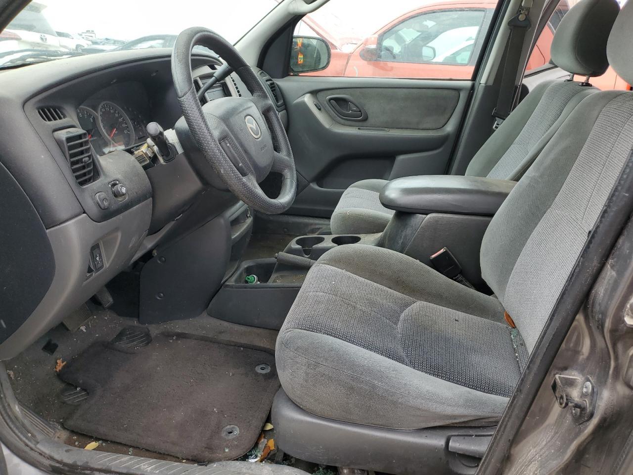 2004 MAZDA Tribute