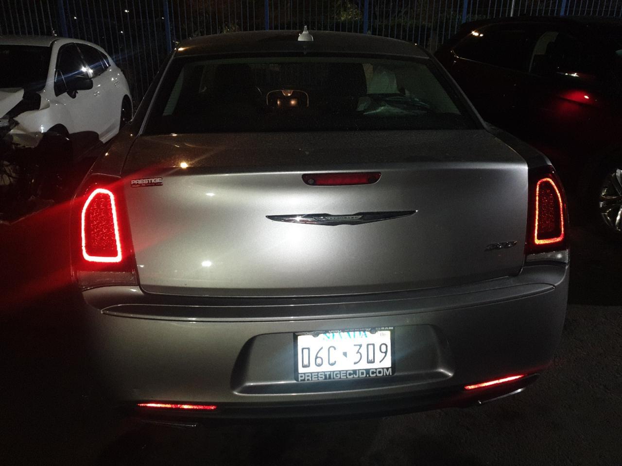2018 CHRYSLER 300