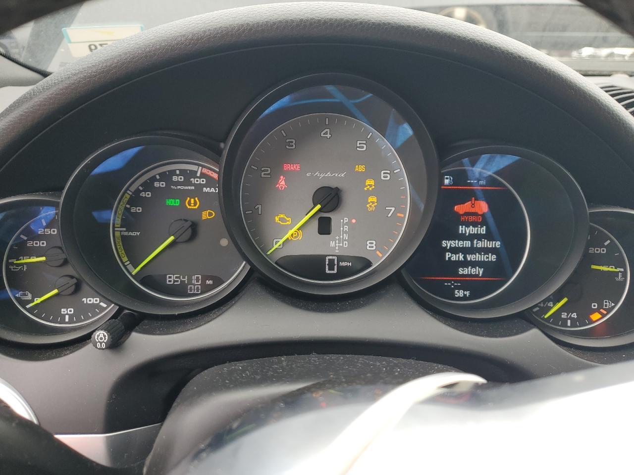 2015 PORSCHE CAYENNE