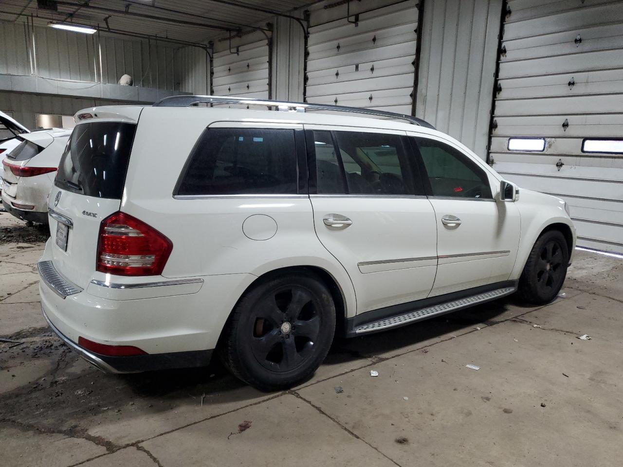 2012 MERCEDES-BENZ GL-Class