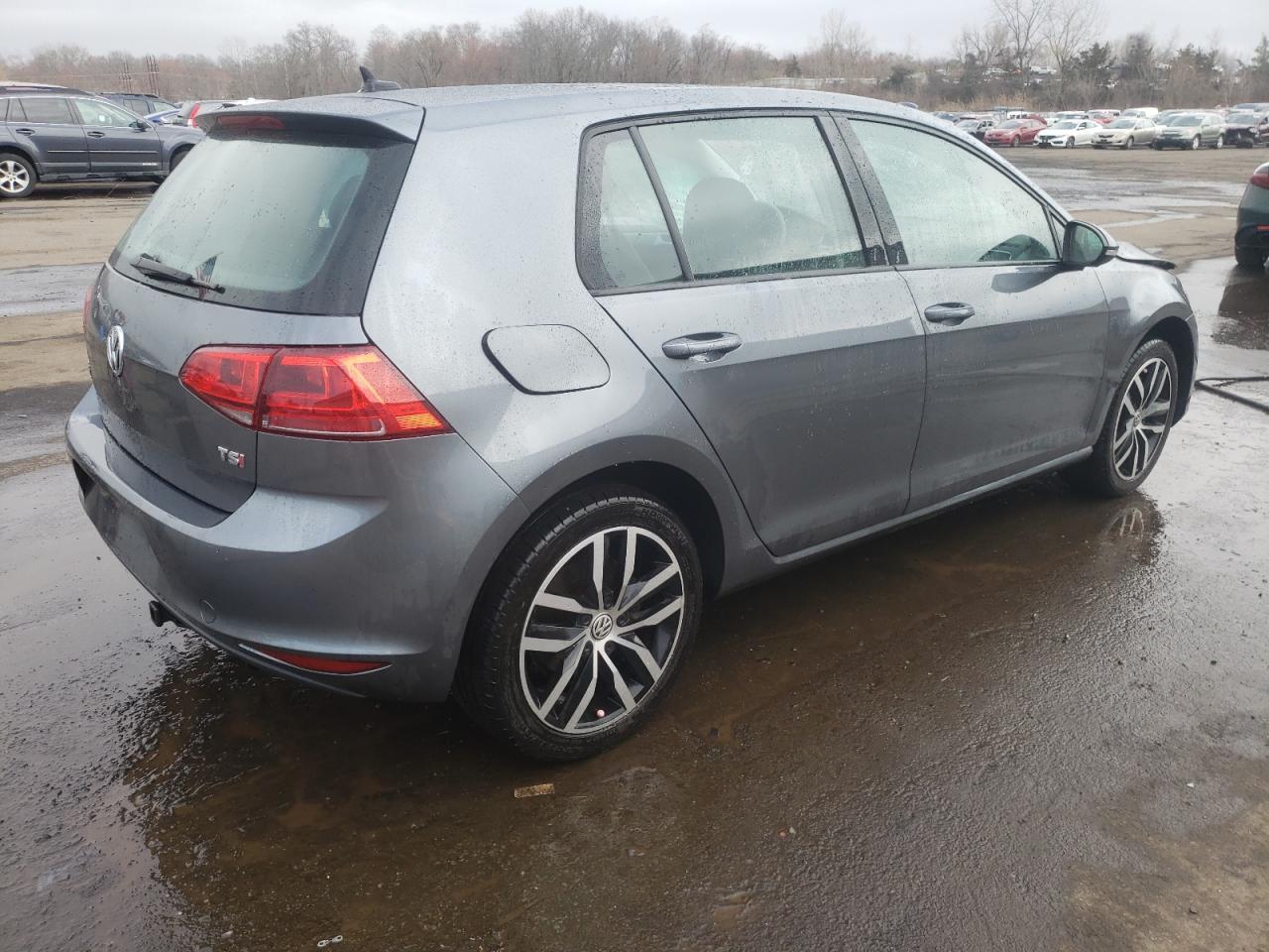 2017 VOLKSWAGEN GOLF