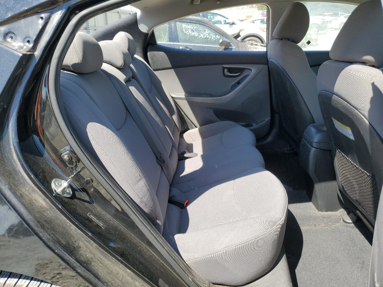 2016 HYUNDAI ELANTRA