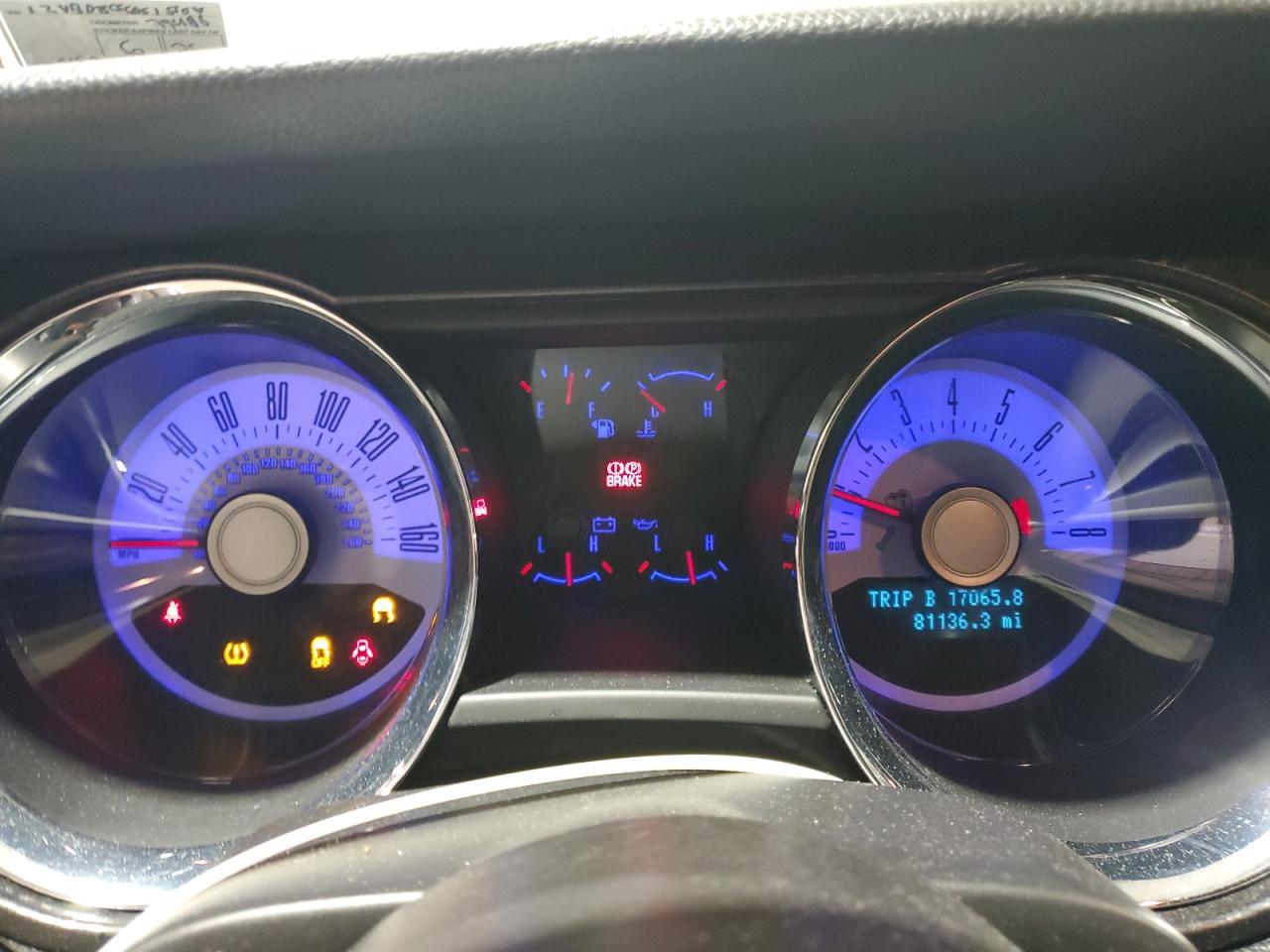 2011 FORD MUSTANG