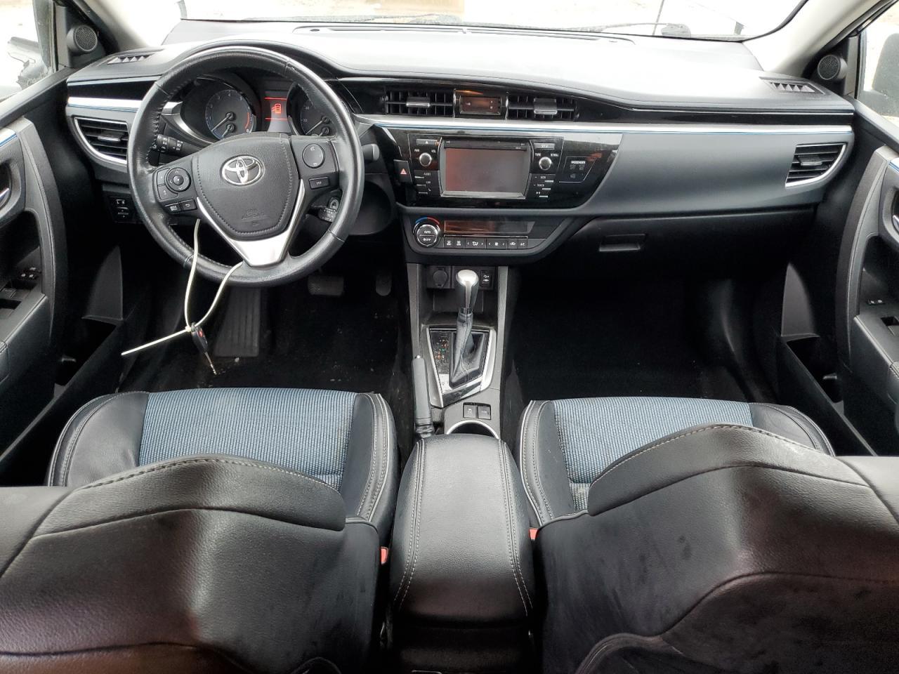 2015 TOYOTA COROLLA