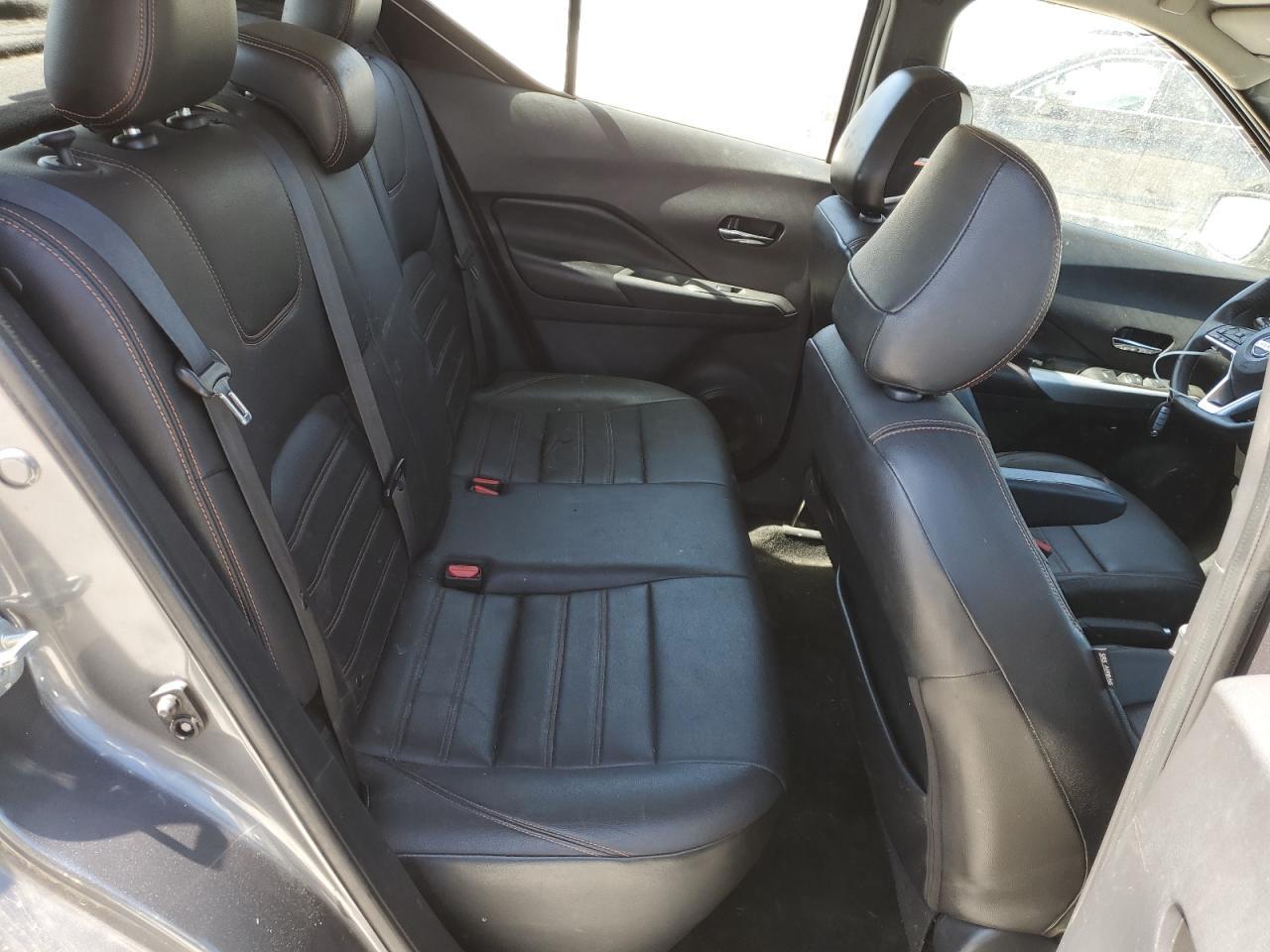 2019 NISSAN KICKS