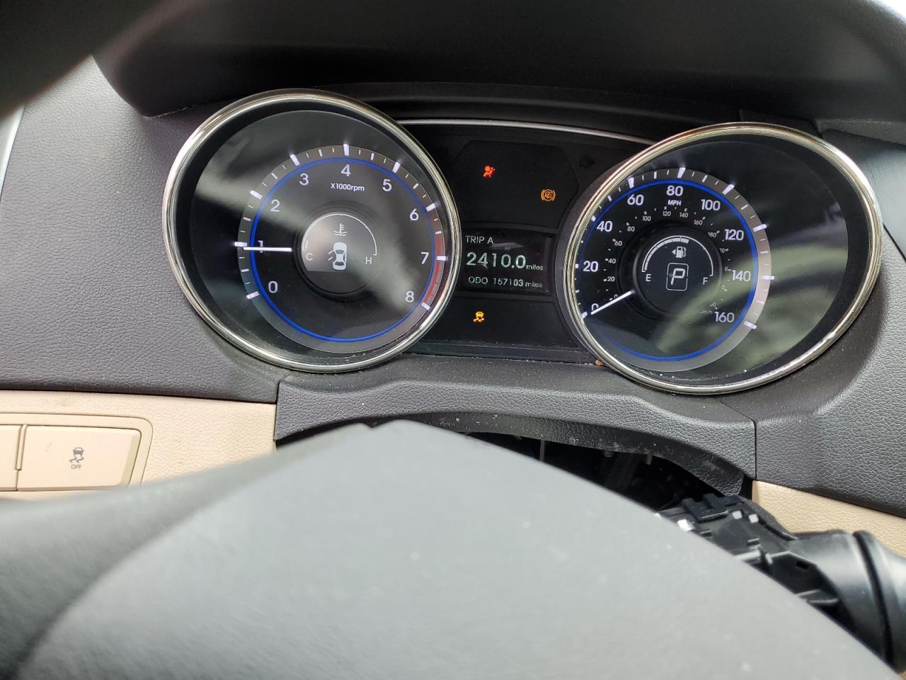 2011 HYUNDAI SONATA