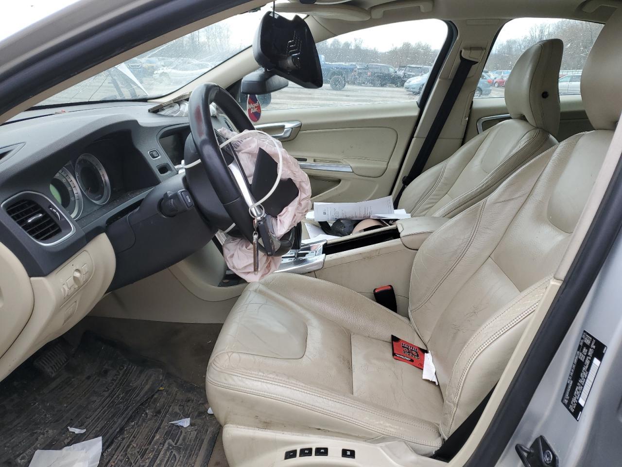 2012 VOLVO S60