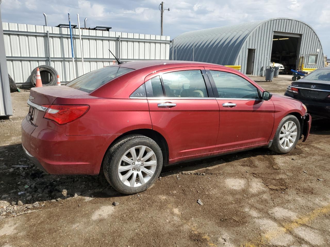 2013 CHRYSLER 200