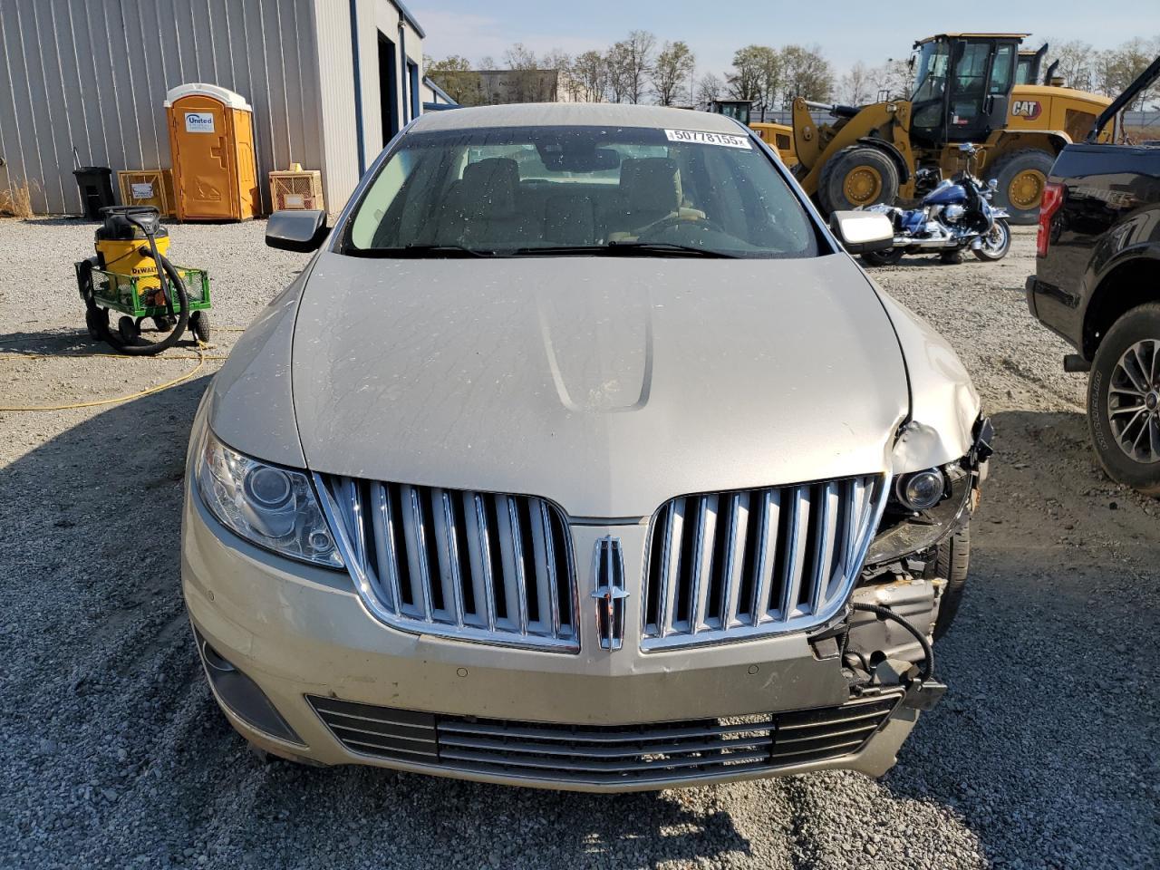 2011 LINCOLN MKS