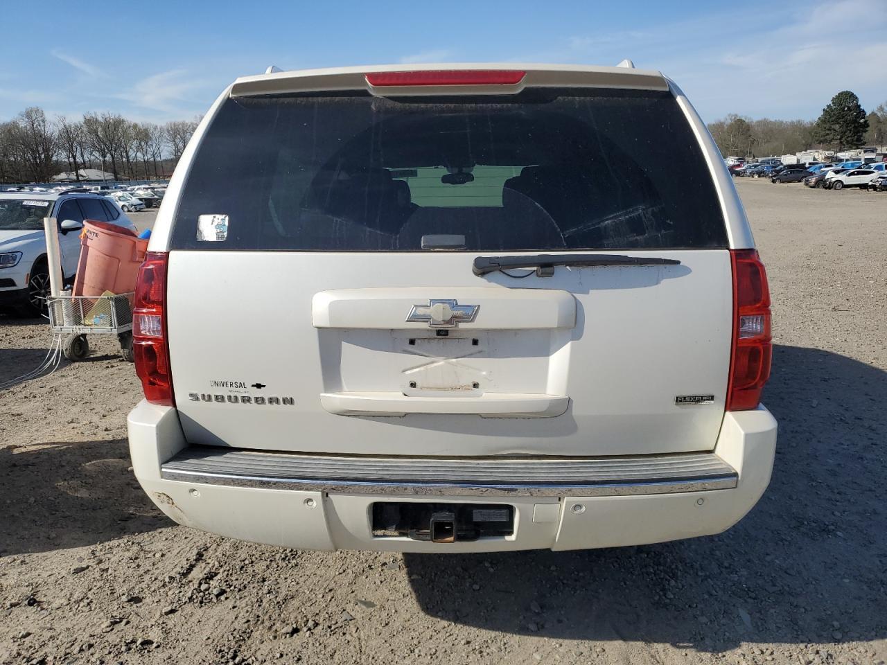 2010 CHEVROLET Suburban