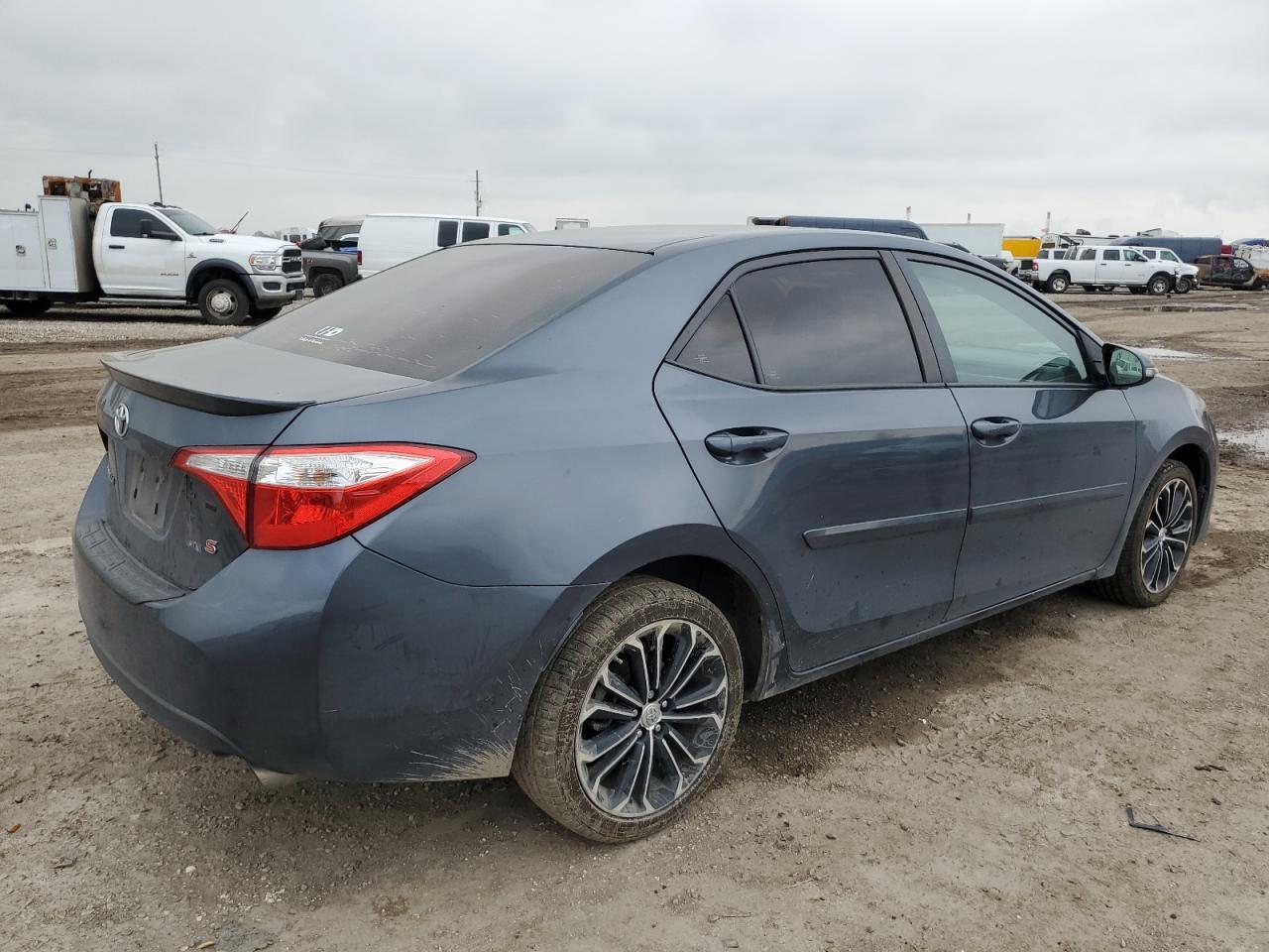 2015 TOYOTA COROLLA