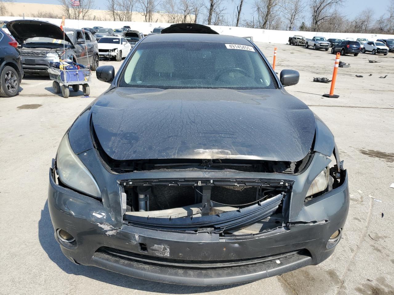 2012 INFINITI M37