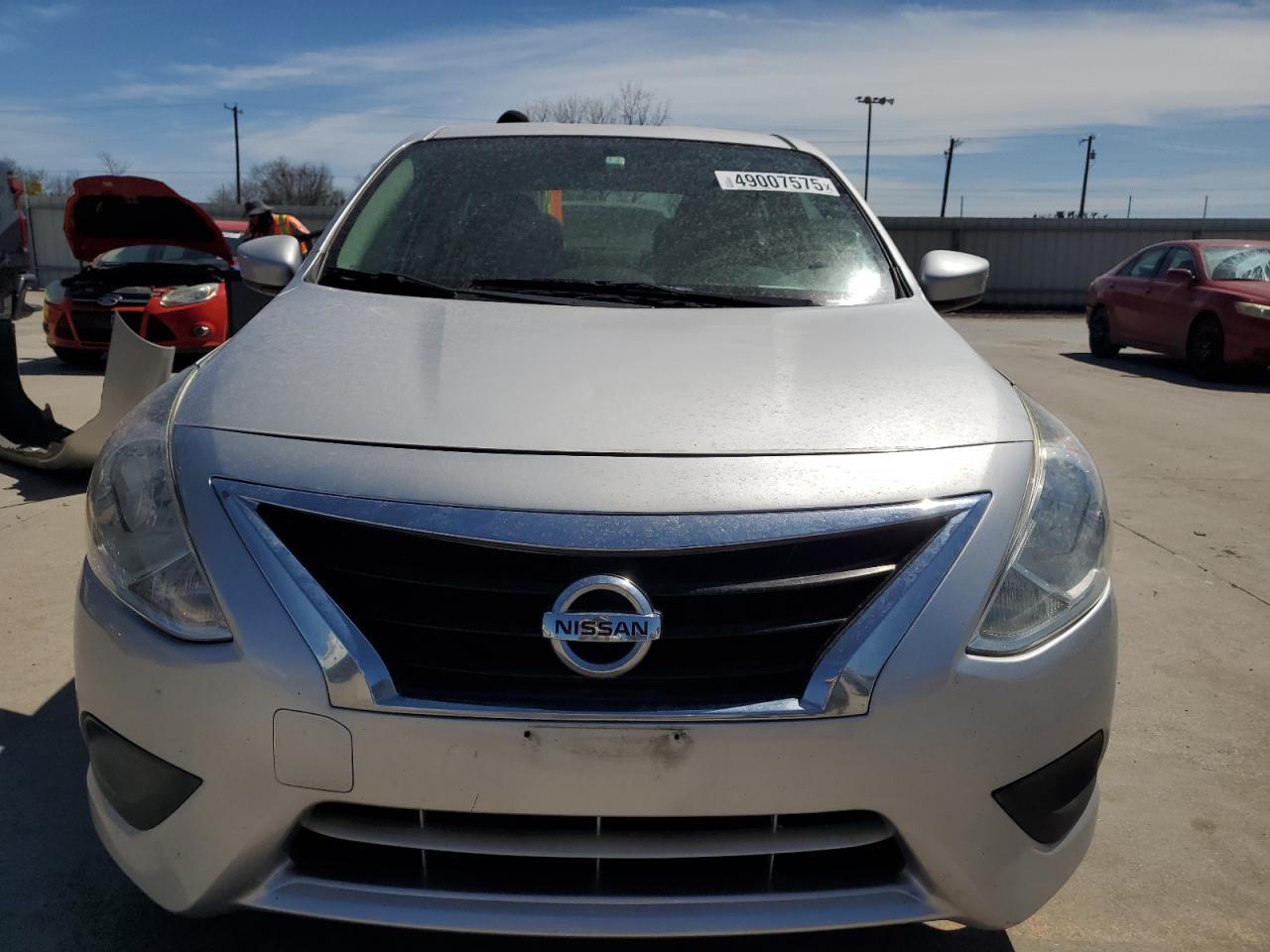 2016 NISSAN VERSA