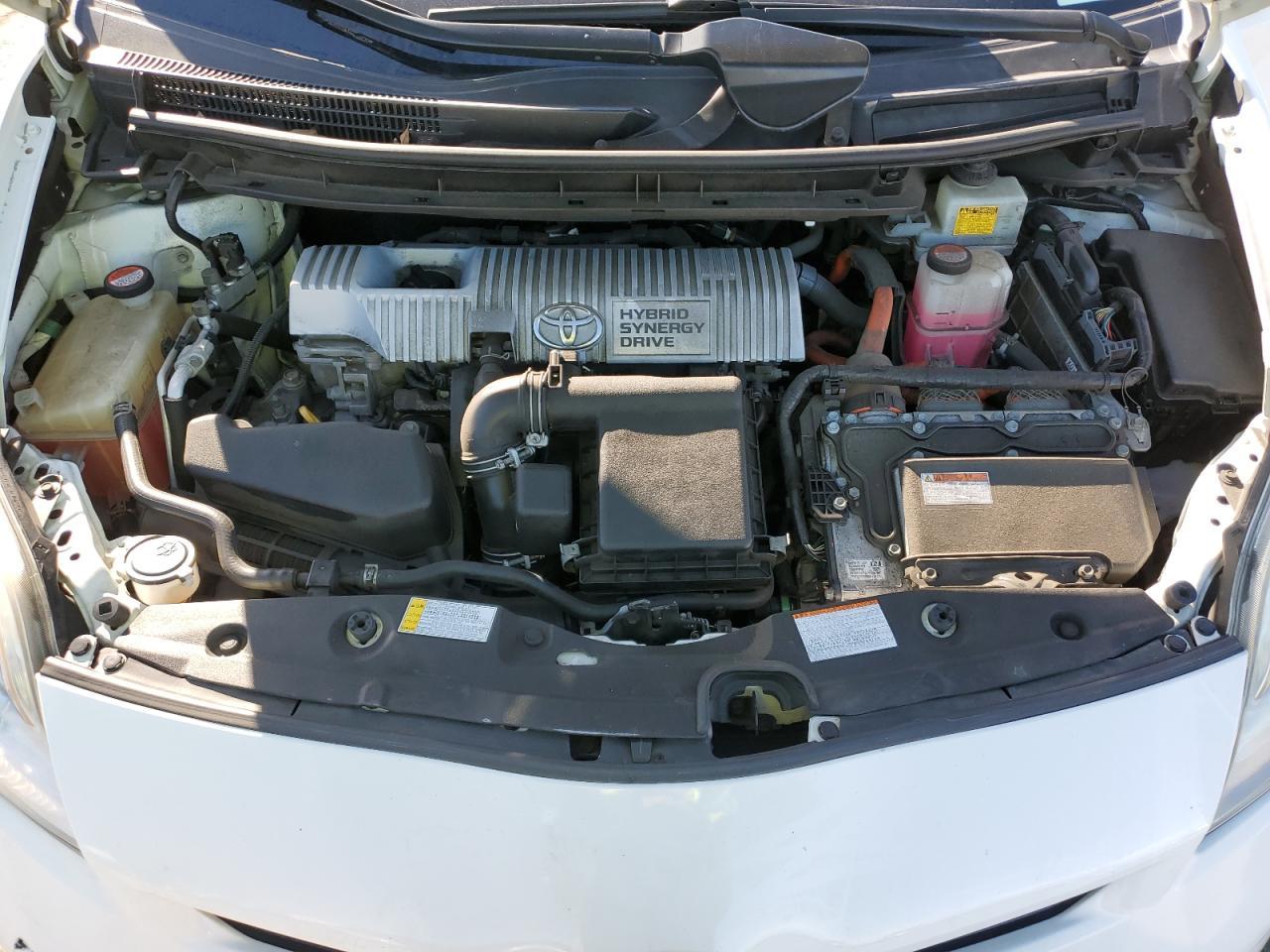 2015 TOYOTA PRIUS