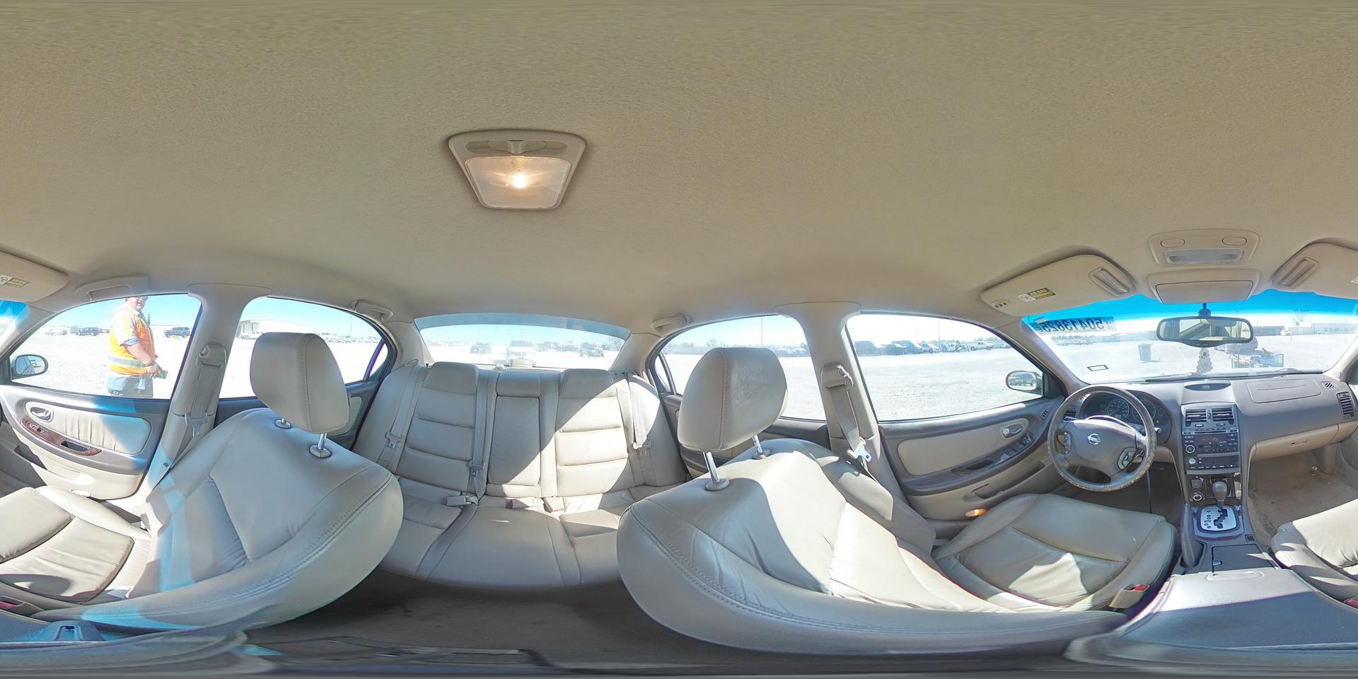 2002 NISSAN Maxima