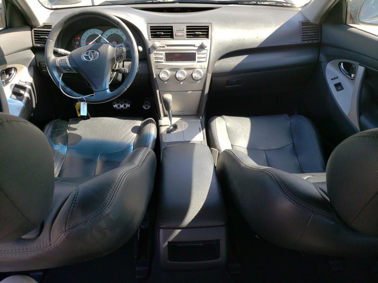 2011 TOYOTA CAMRY