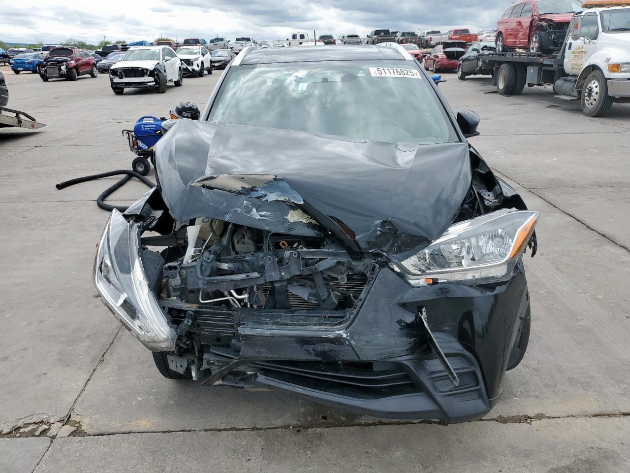 2019 NISSAN KICKS