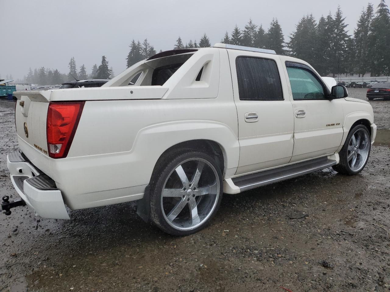 2003 CADILLAC ESCALADE