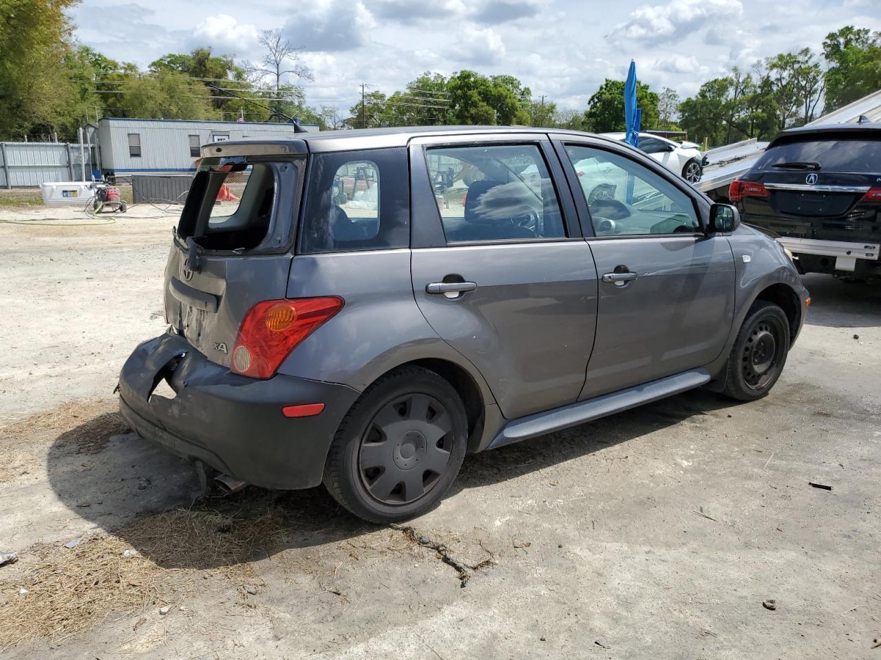 2005 TOYOTA SCION
