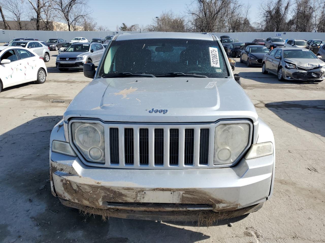 2011 JEEP Liberty