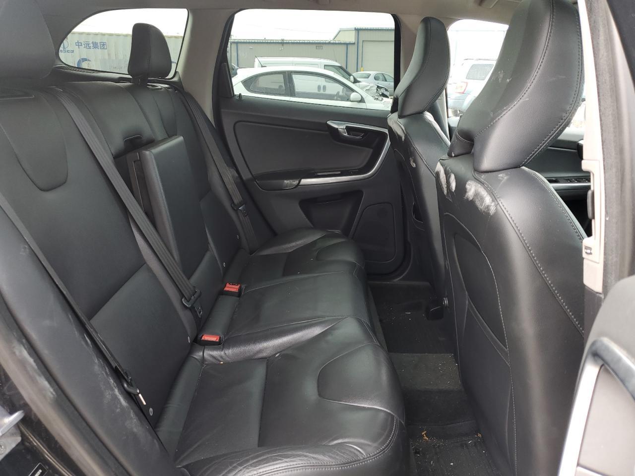 2015 VOLVO XC60