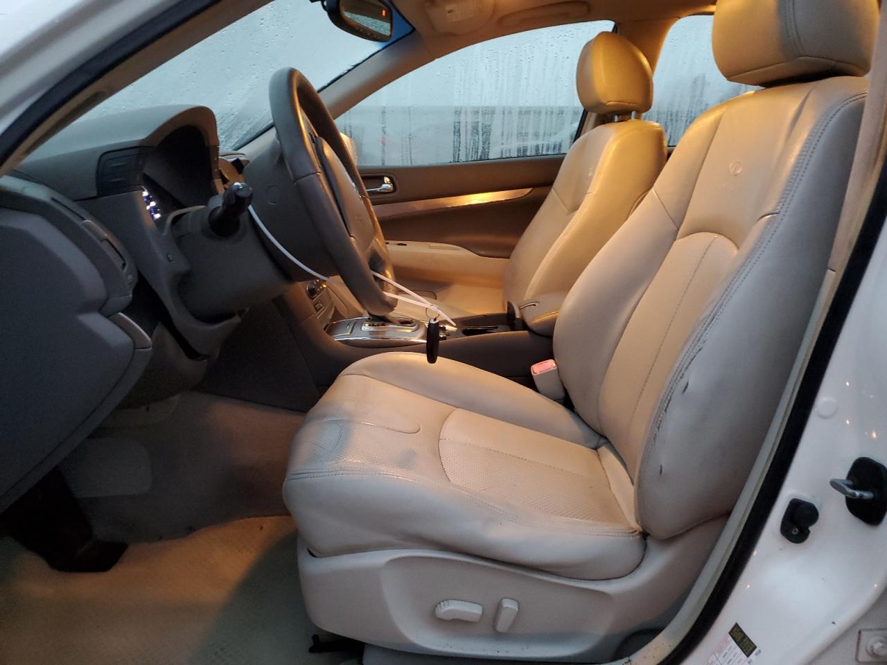 2011 INFINITI G25