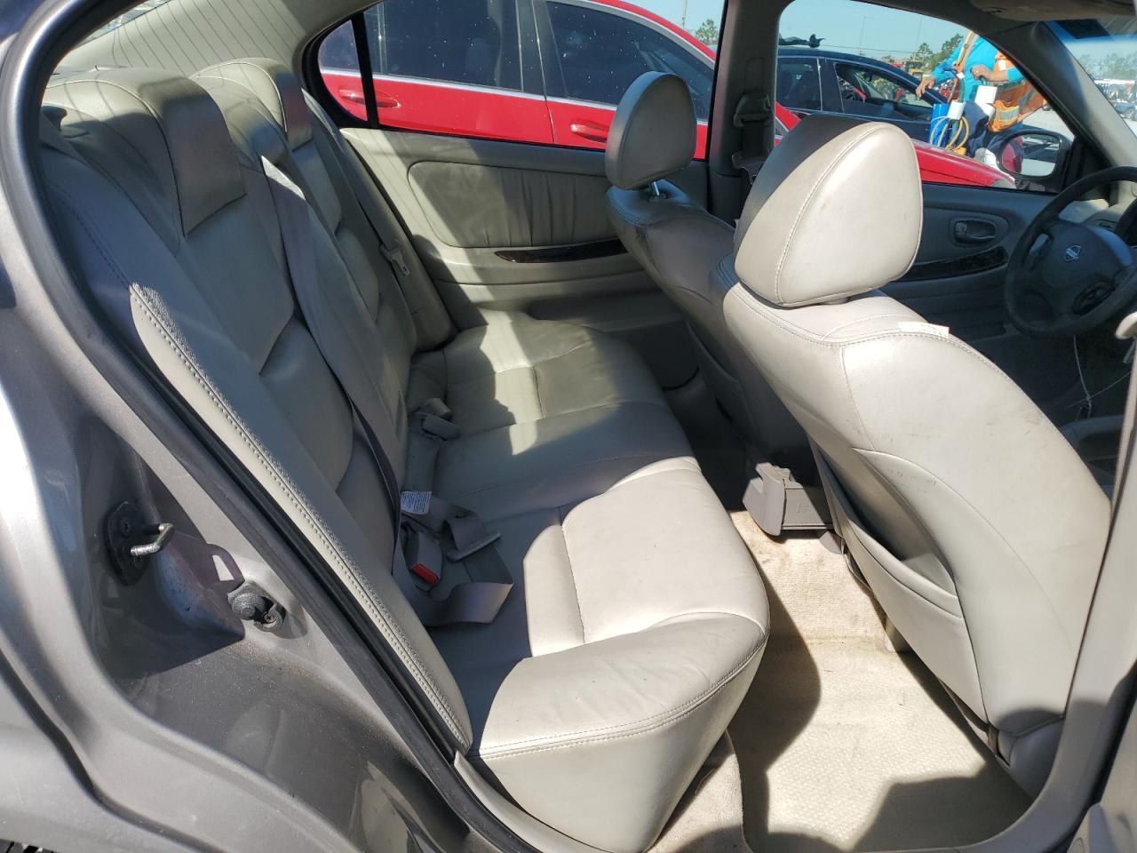 2003 NISSAN Maxima
