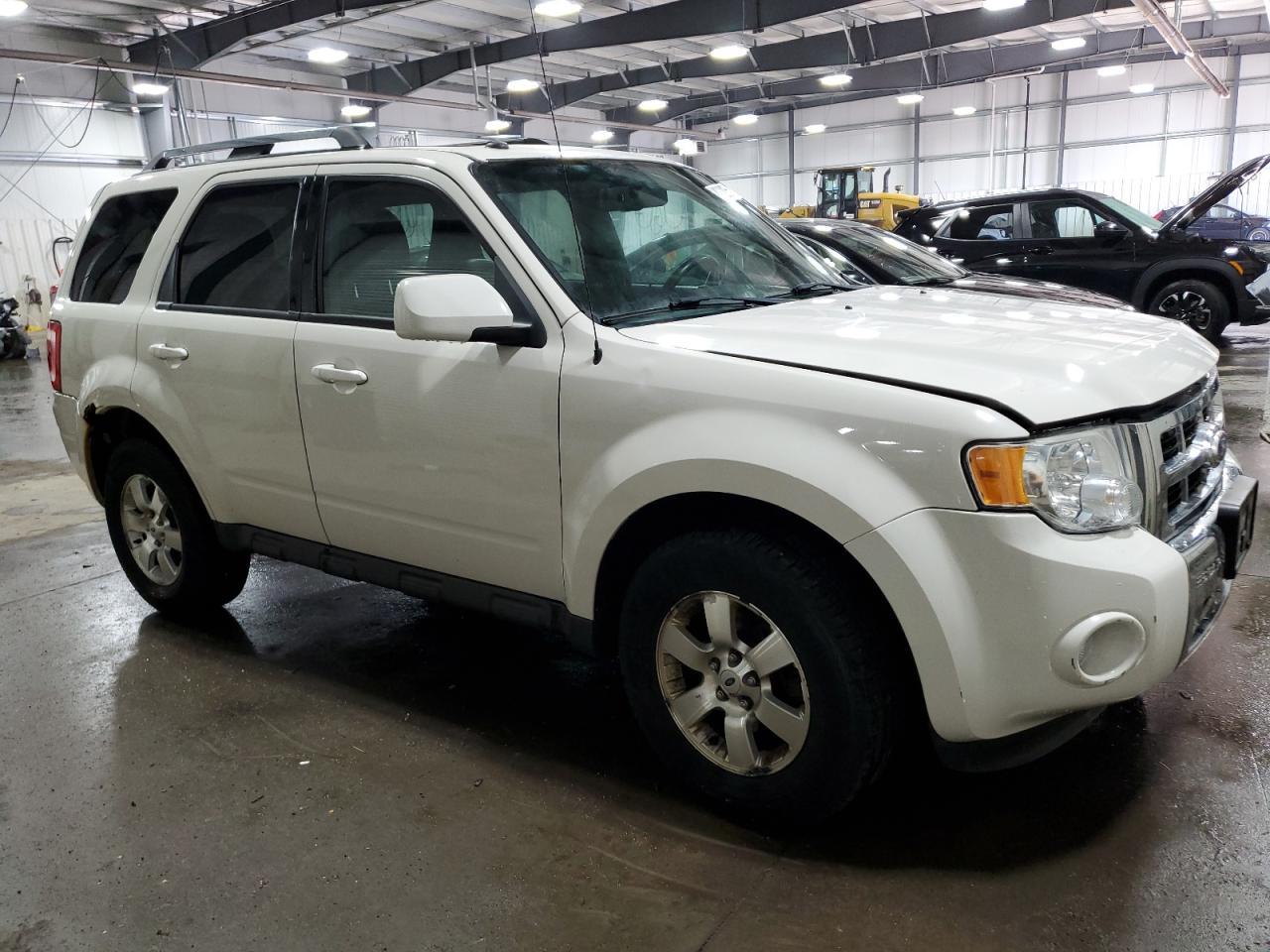 2010 FORD ESCAPE