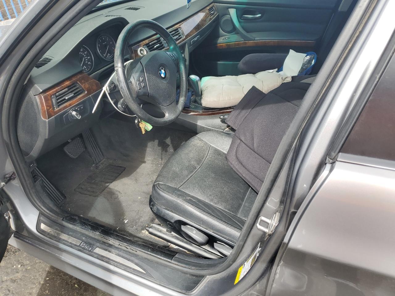 2011 BMW 3 SERIES