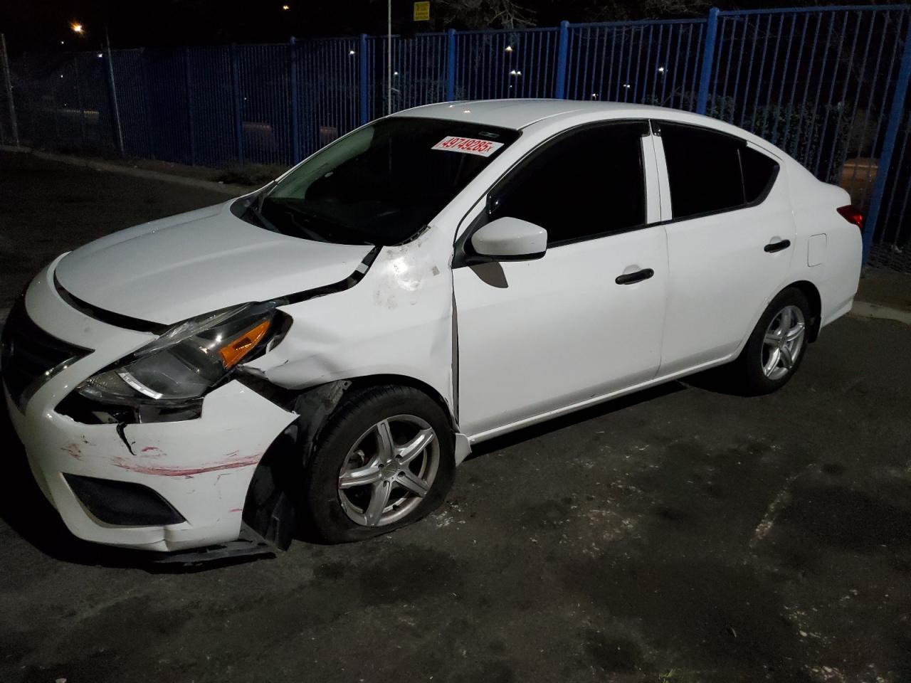2017 NISSAN VERSA