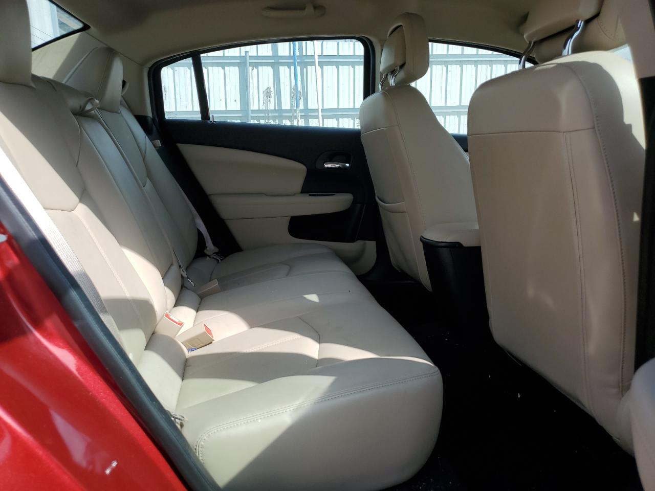 2013 CHRYSLER 200