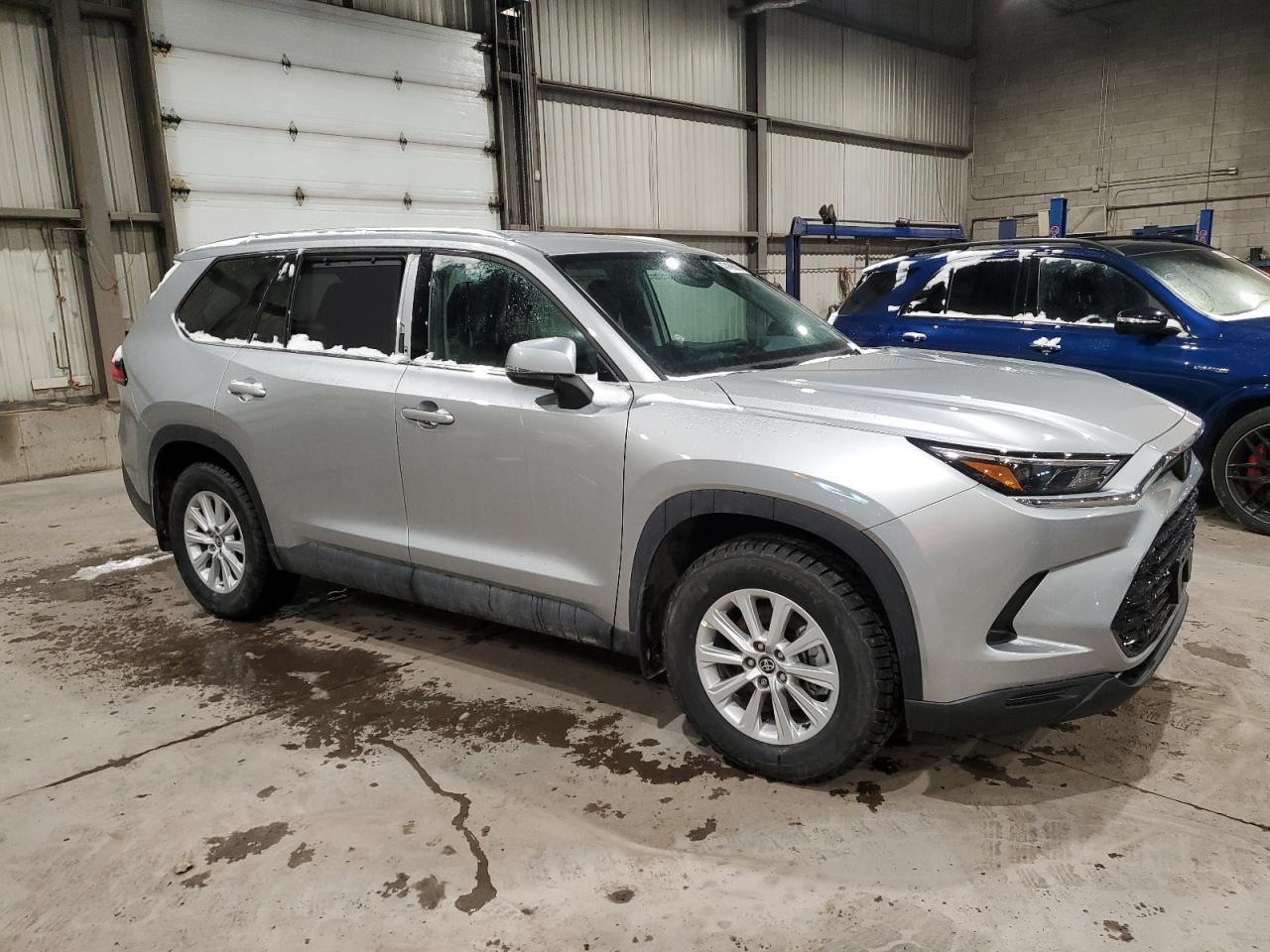 2024 TOYOTA HIGHLANDER
