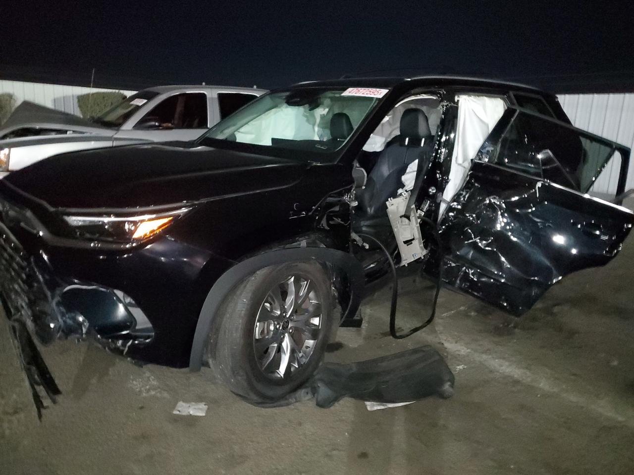 2024 TOYOTA HIGHLANDER