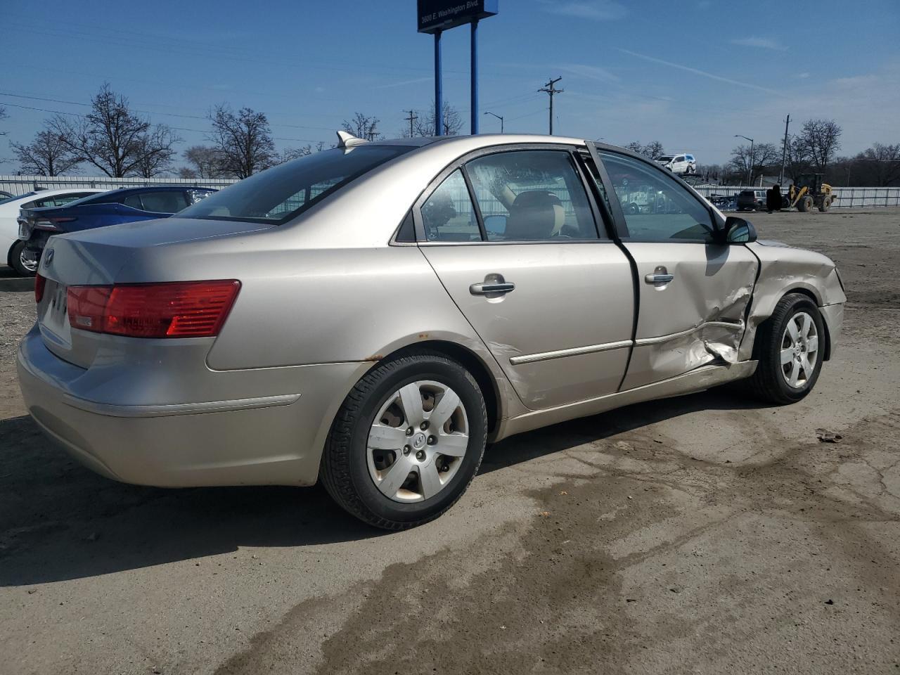 2010 HYUNDAI SONATA