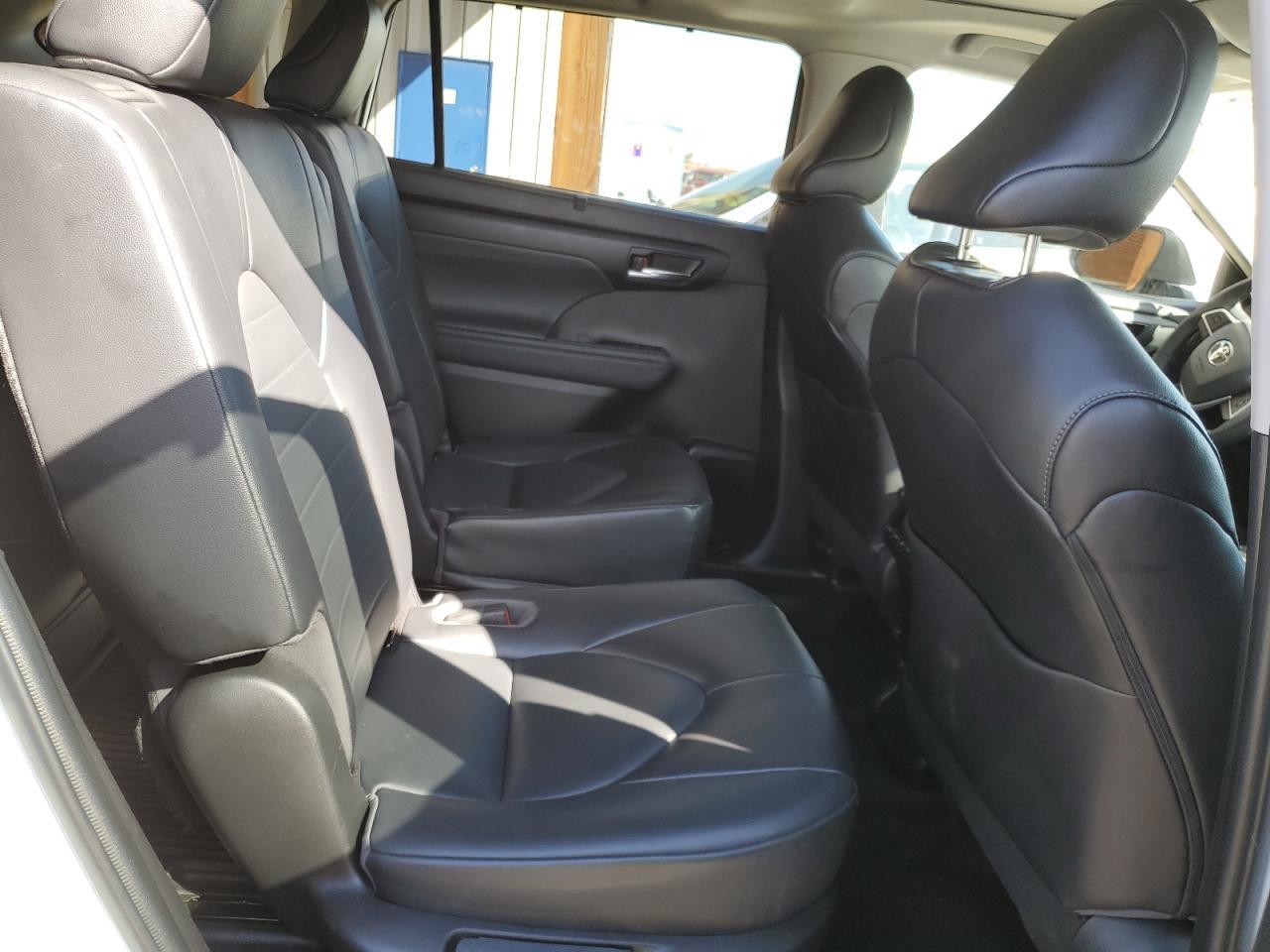 2022 TOYOTA HIGHLANDER